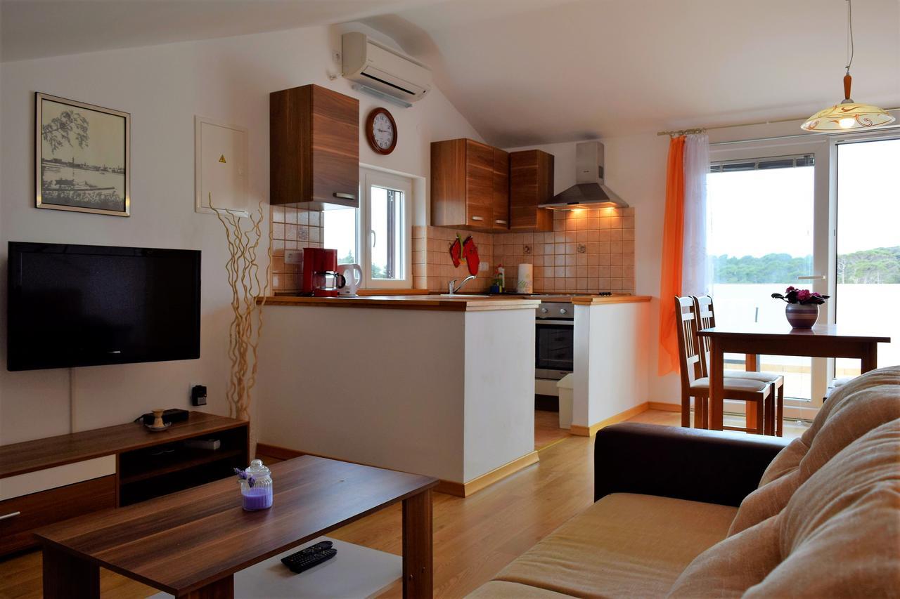 Peter Pan Apartments Palit Exterior photo